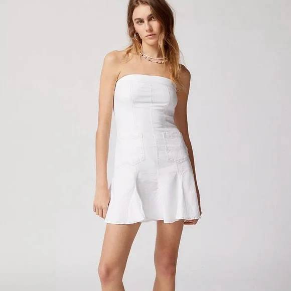 structured drop waist dress Beaded Structured Bodice Ball Gown With Drop Waist main image 1
